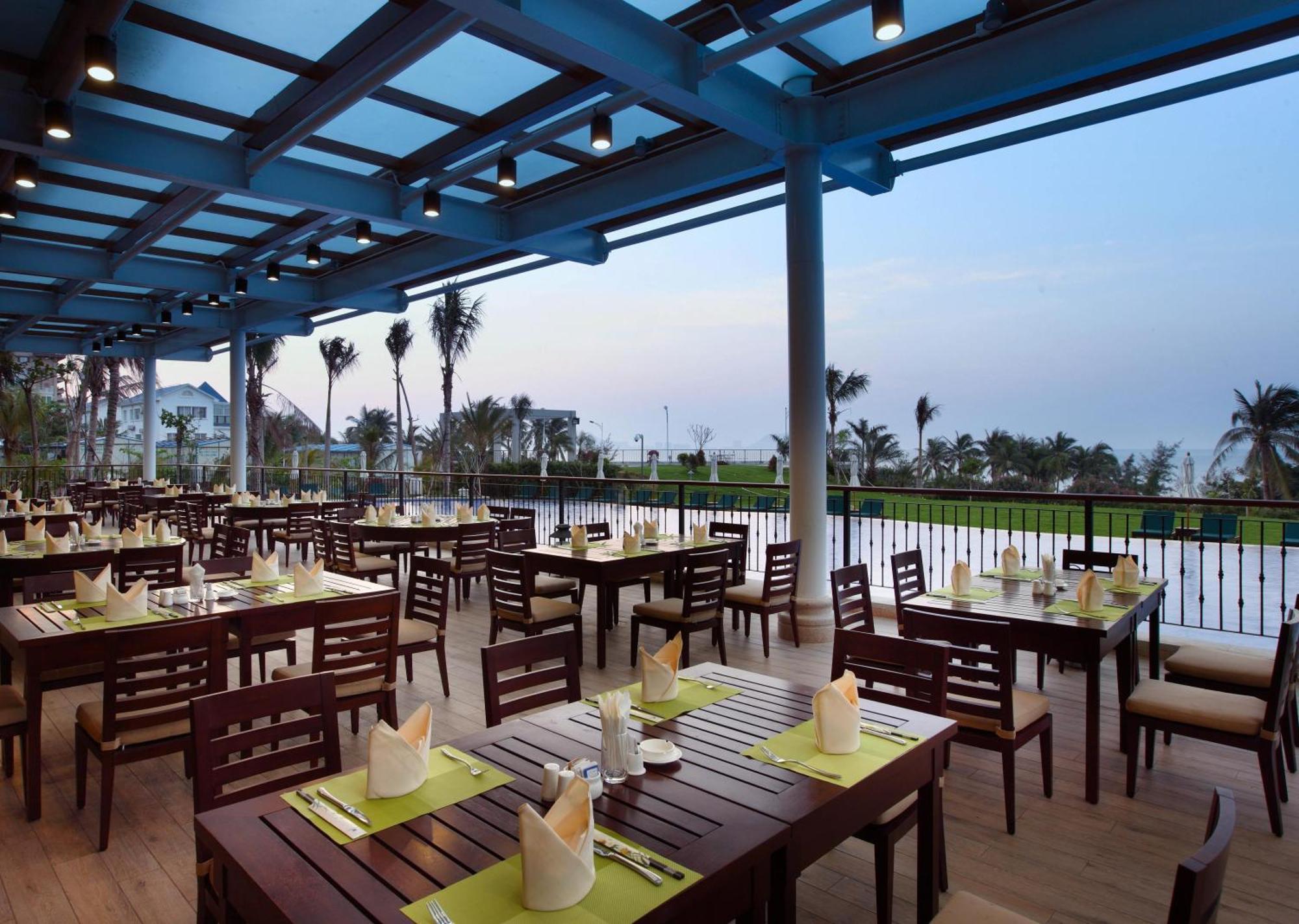 Sanya Seacube Holiday Hotel Exterior foto